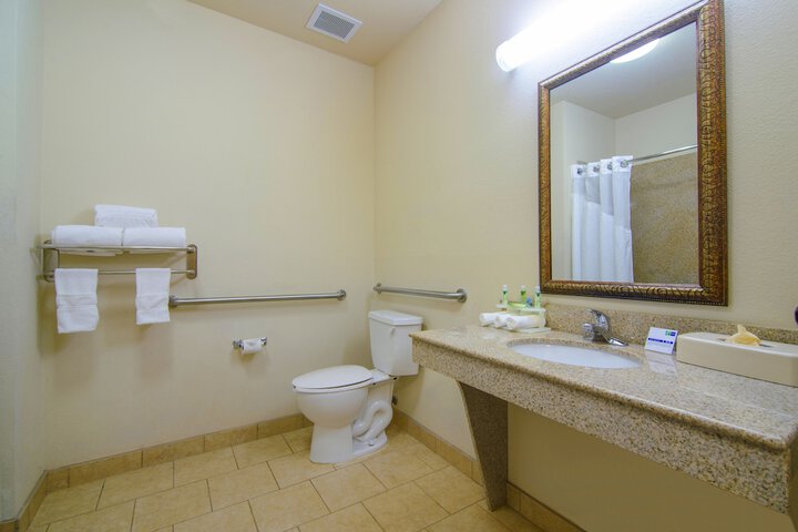 Room 14 of 44