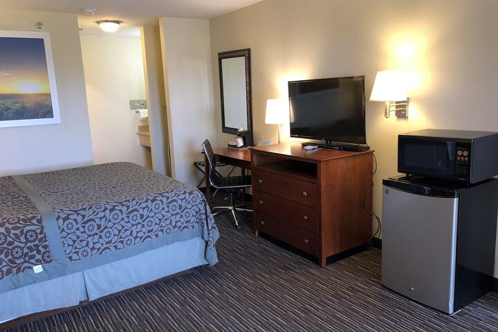 Room 11 of 26