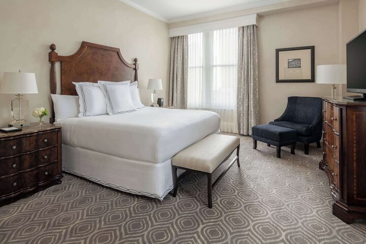 Room 53 of 259