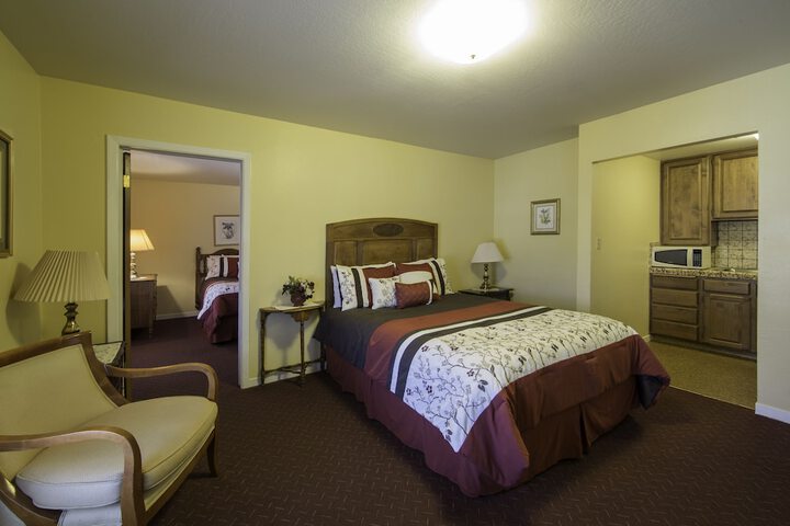 Room 12 of 38