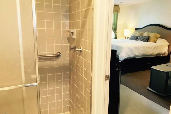 Room 41 of 82