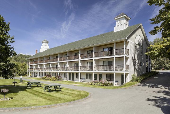 Hotel 6 of 37