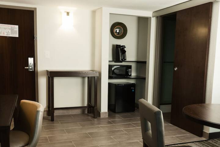 Holiday Inn Alexandria - Downtown by IHG
