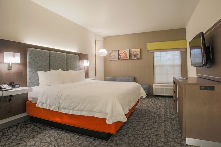Room 32 of 55