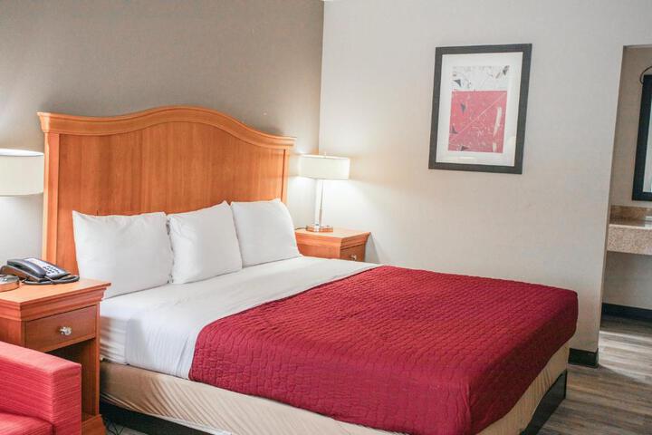 OYO hotel Greensboro east I 40