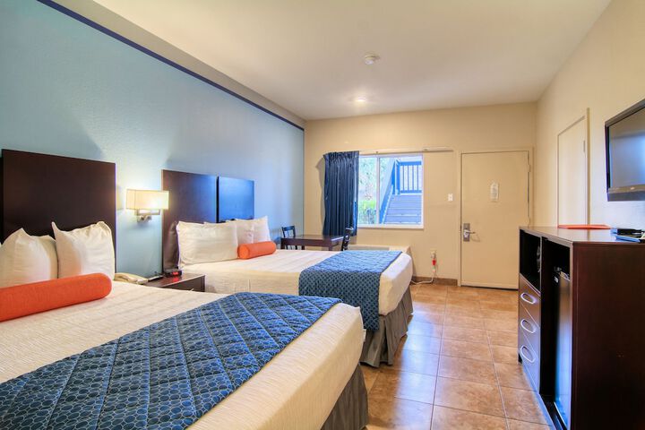Room 18 of 47