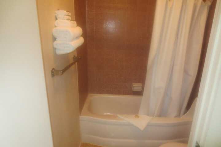 Room 14 of 18