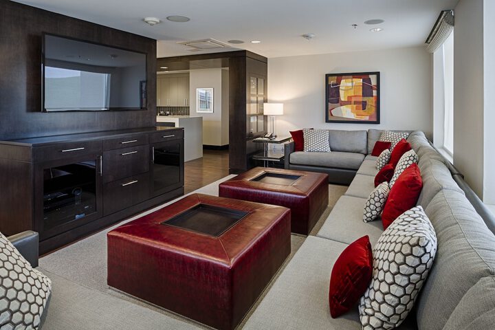 DoubleTree by Hilton Hotel Bristol Connecticut