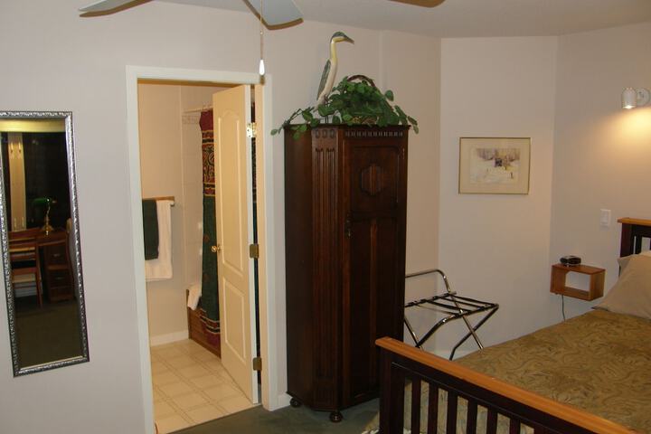 Room 34 of 49