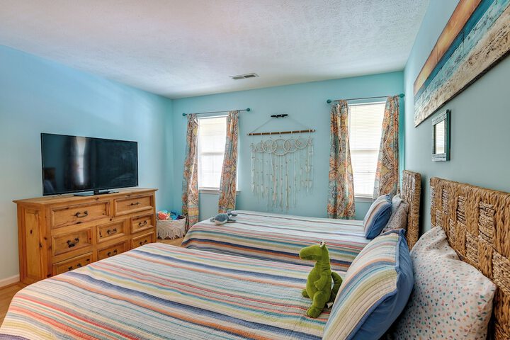 Pawleys Island Vacation Rental on Golf Course!