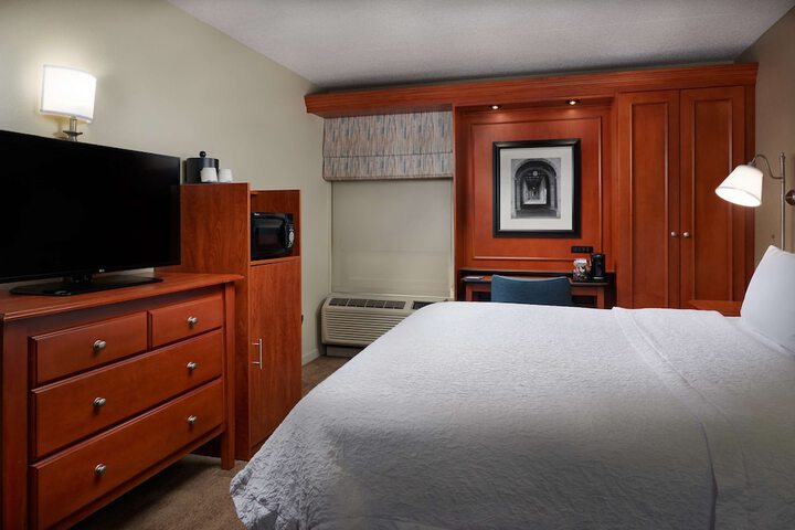 Room 16 of 41