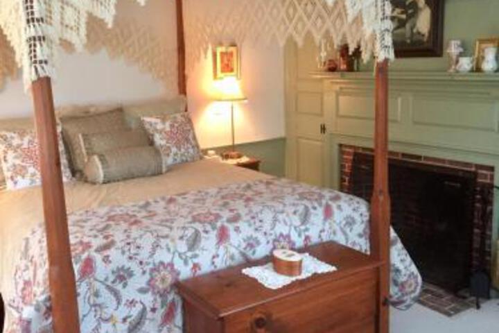 Mulberry Tree Inn