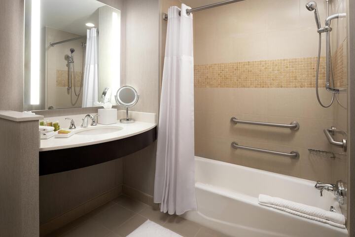 Signia by Hilton Orlando - An Official Walt Disney World Hotel