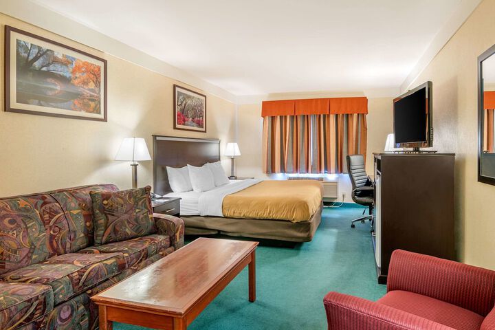 Room 38 of 107