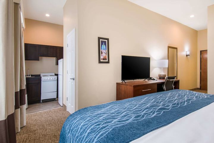 Room 34 of 42