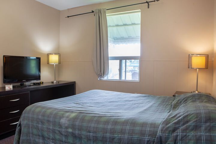 Room 18 of 52
