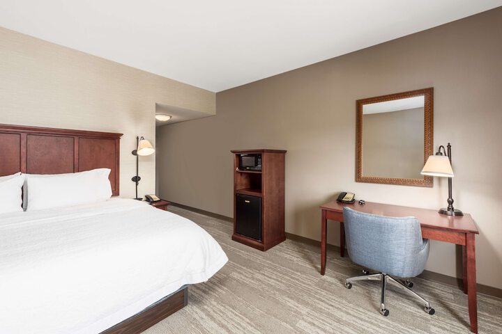 Room 26 of 38