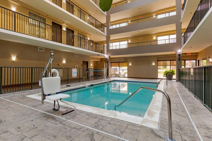 Pool 6 of 40