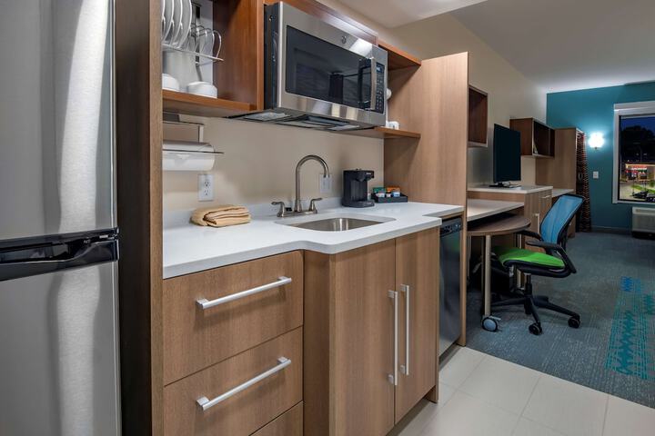 Room 16 of 35