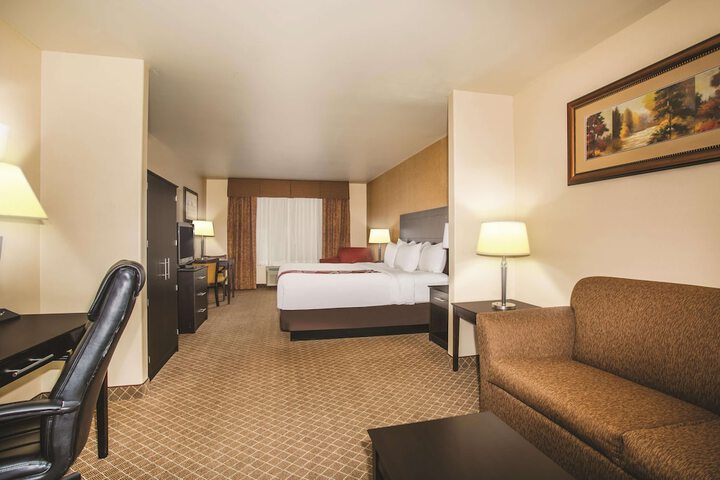 La Quinta Inn & Suites by Wyndham Ely