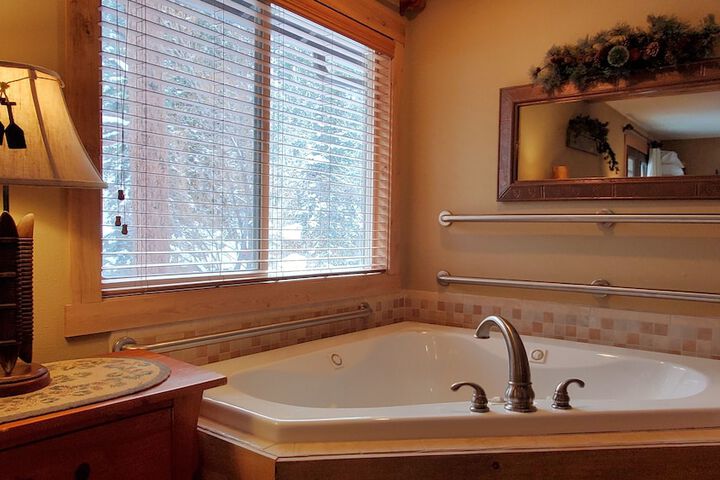 Hot Tub 115 of 137