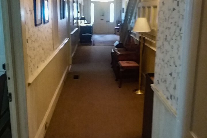 Ballroom/Hall 72 of 75