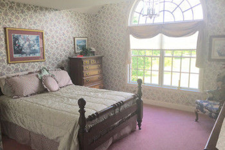 Earlystown Manor Bed & Breakfast