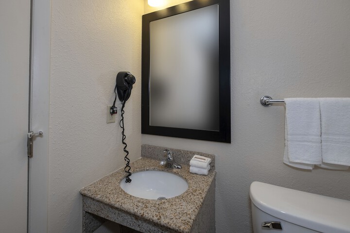 Room 17 of 54