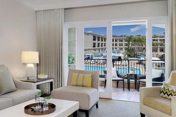 Balboa Bay Resort