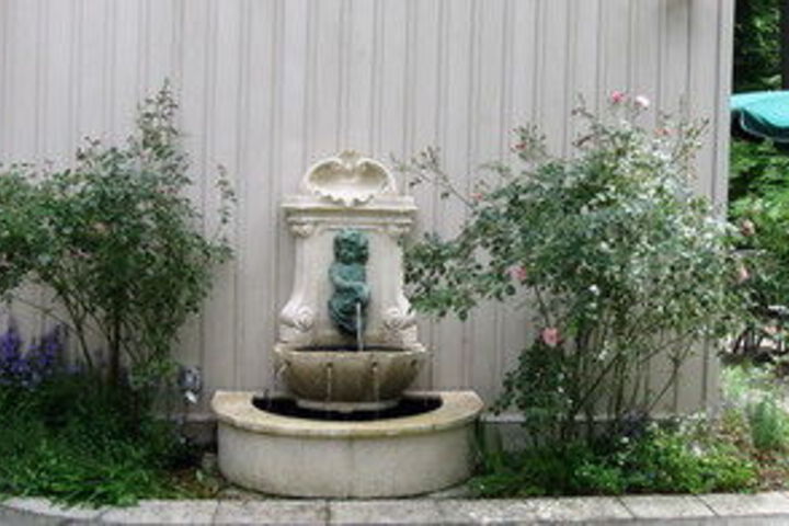 Auberge de Seattle French Country Inn