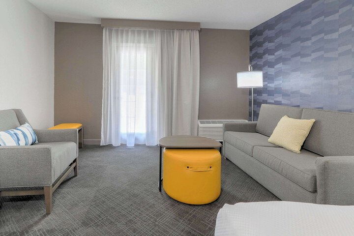 Room 17 of 52