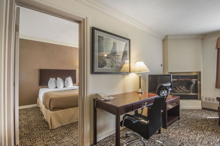 Room 22 of 38