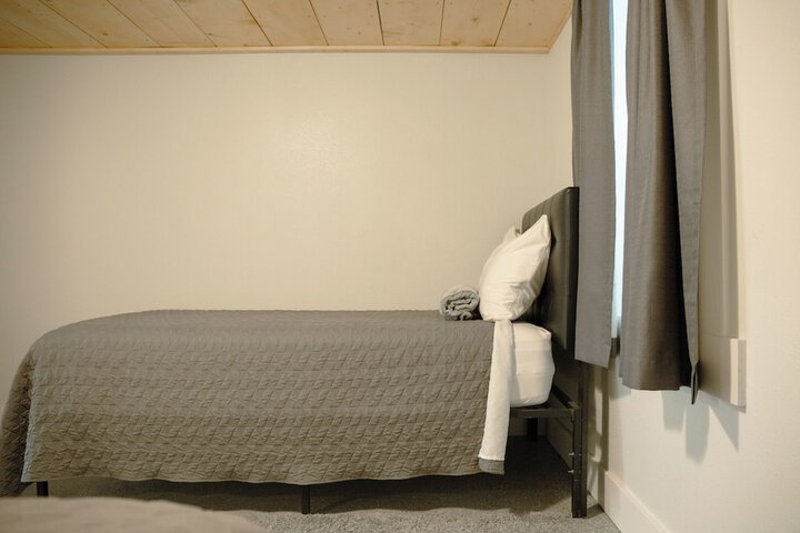 Room 75 of 234