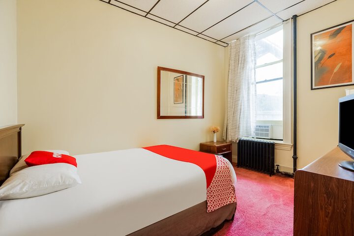 Room 22 of 27