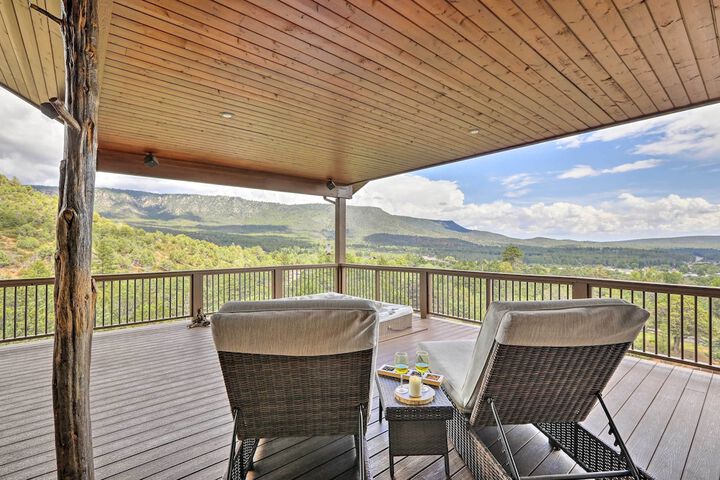 AZ Rim Retreat in Pine W / deck Hot Tub & Views!