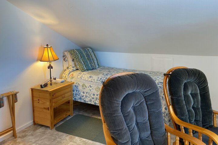 Room 85 of 112