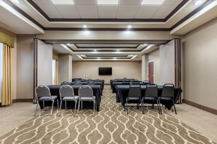 Comfort Inn & Suites North Little Rock McCain Mall