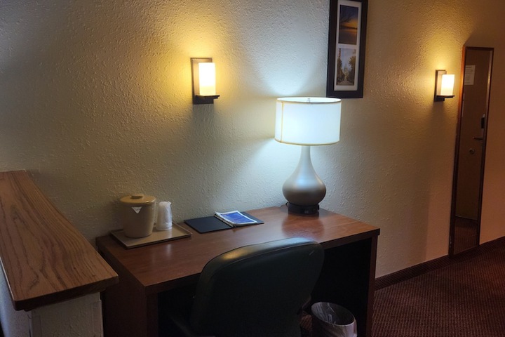 Room 32 of 61
