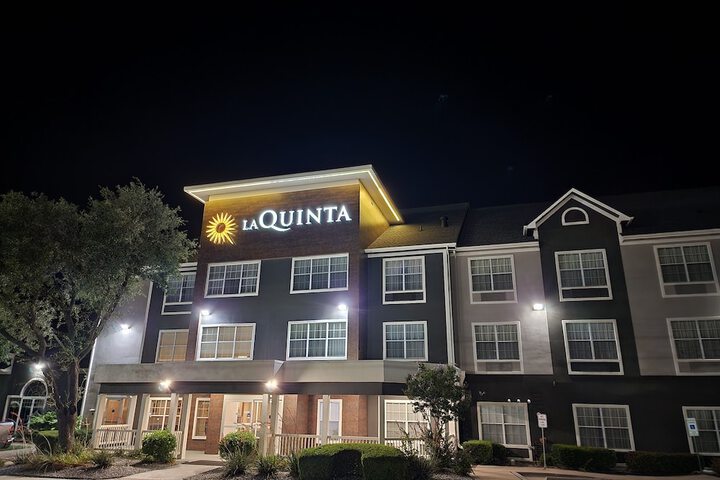 La Quinta Inn & Suites by Wyndham Rockwall