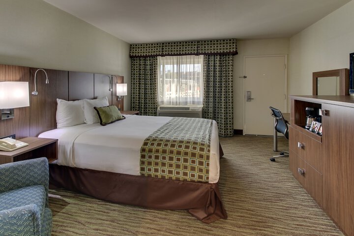 Room 29 of 38