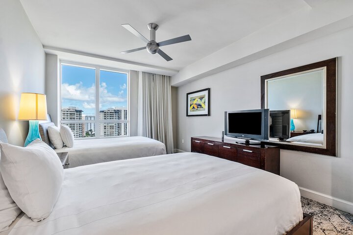 Room 284 of 412