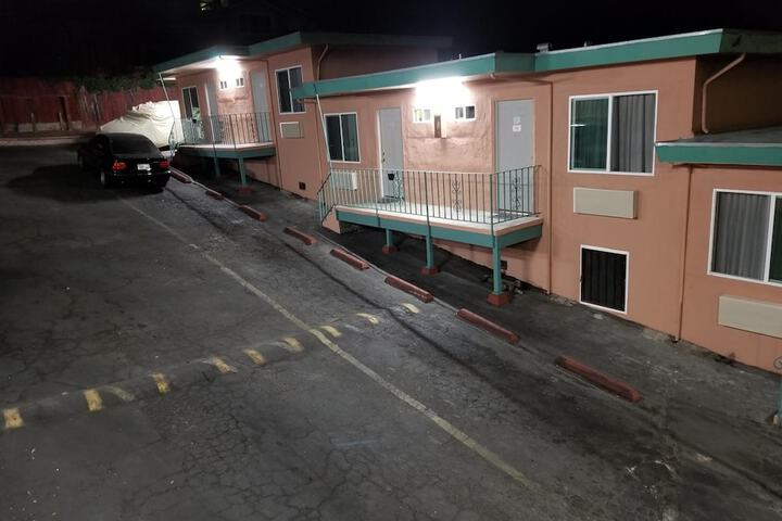 Hotel 6 of 18
