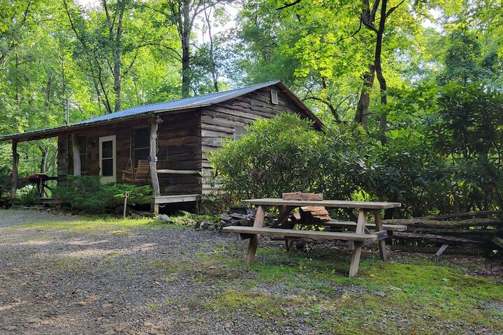 Arrowmont Stables & Cabins