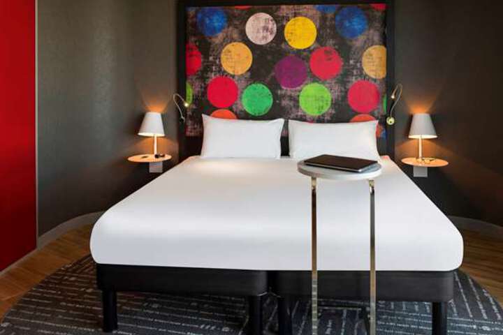Room 70 of 124
