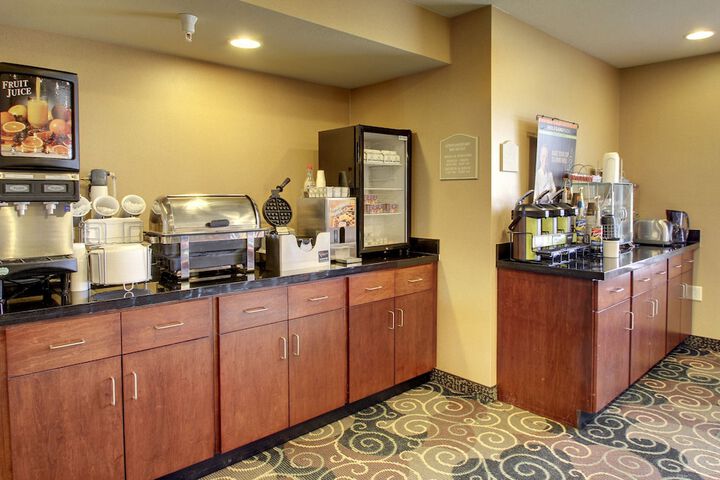 Breakfast/Coffee Service 36 of 50