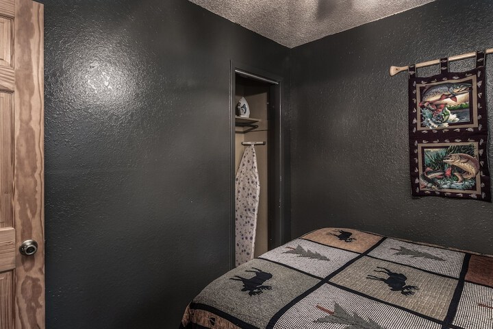 Upper Canyon Inn & Cabins