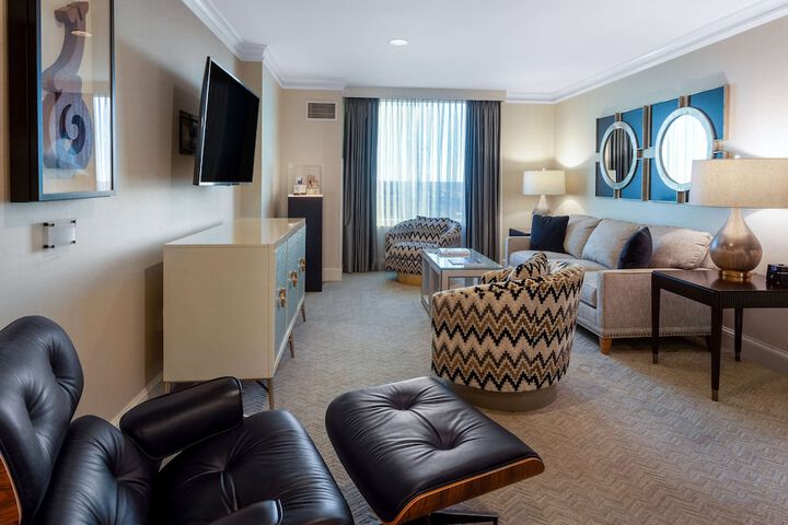 Room 83 of 175