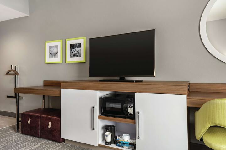 Room 8 of 29