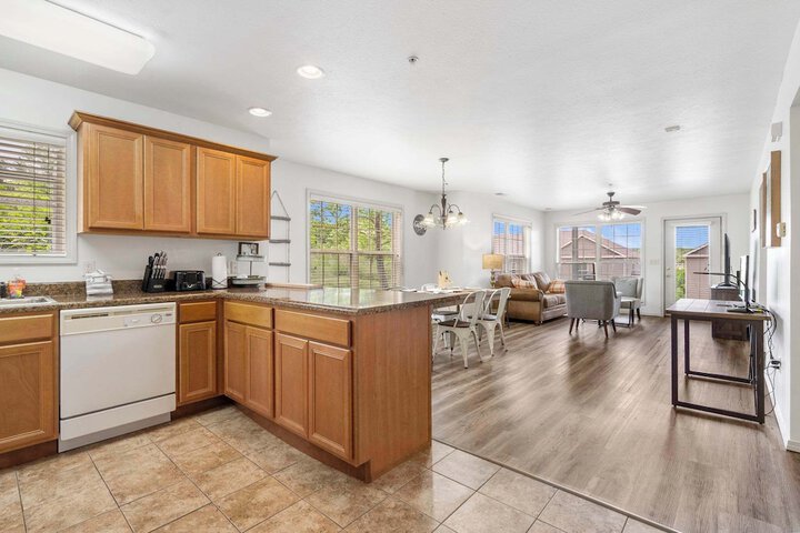 Retreat at Par Lane - Family Friendly Condo