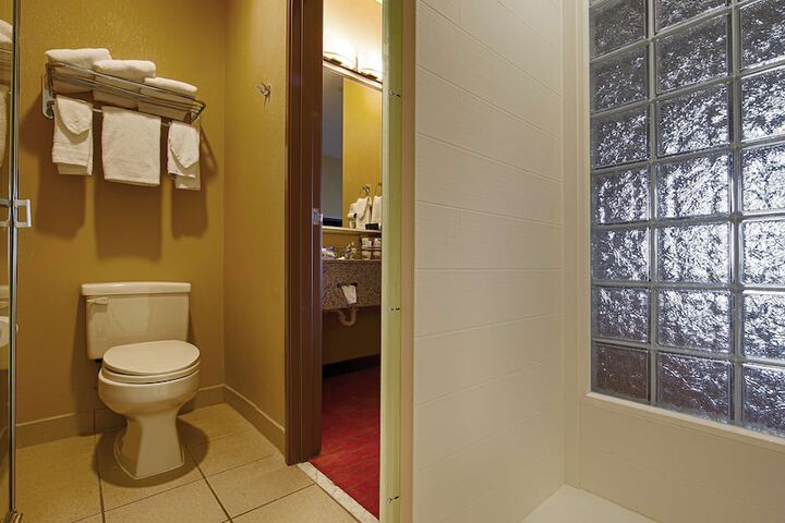 Room 8 of 15
